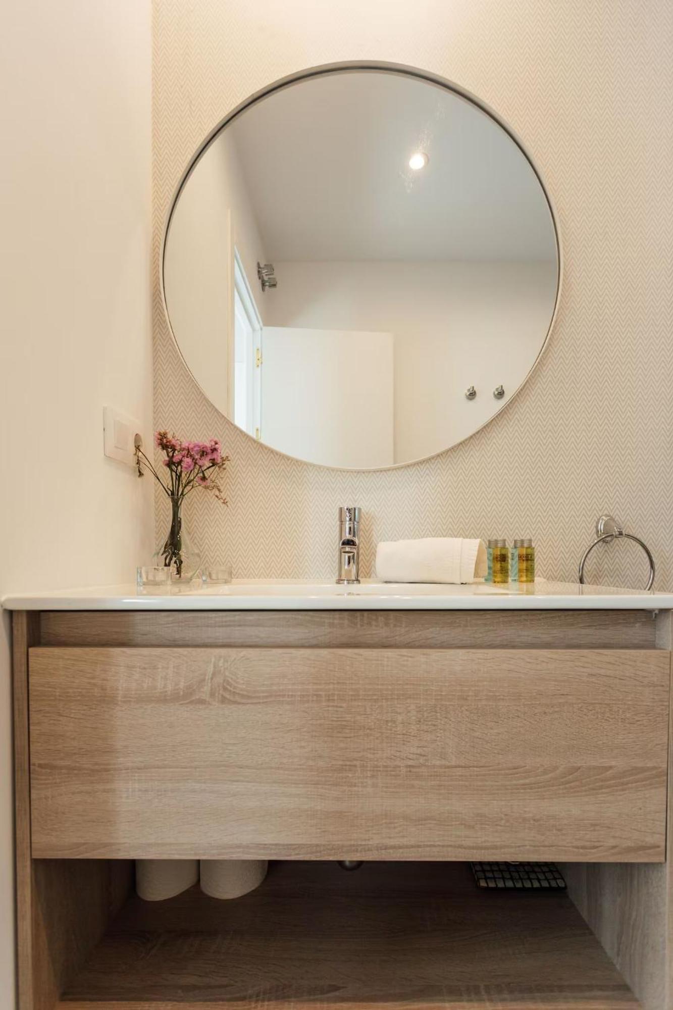 Appartement Reformed And Comfy- 2Bd 2Bth- Arenal à Séville Extérieur photo